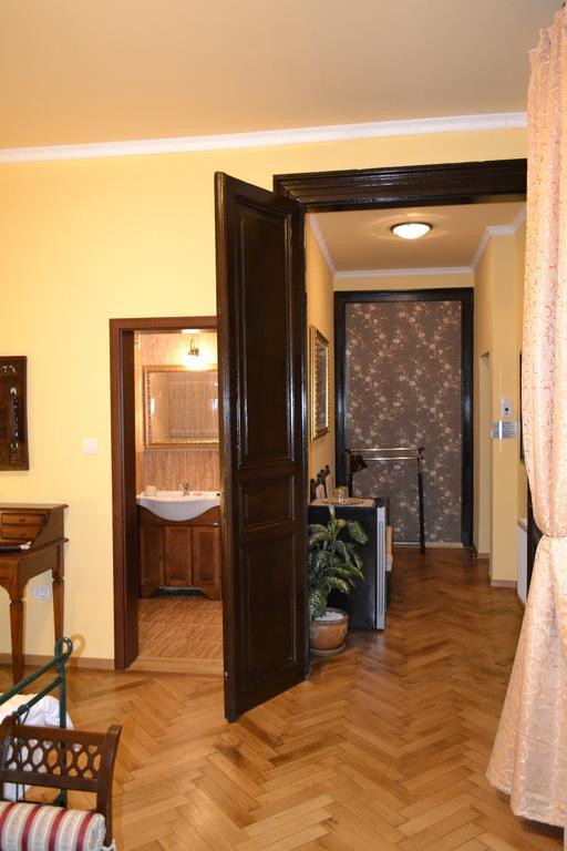 Casa Republicii Hotel Brasov Room photo