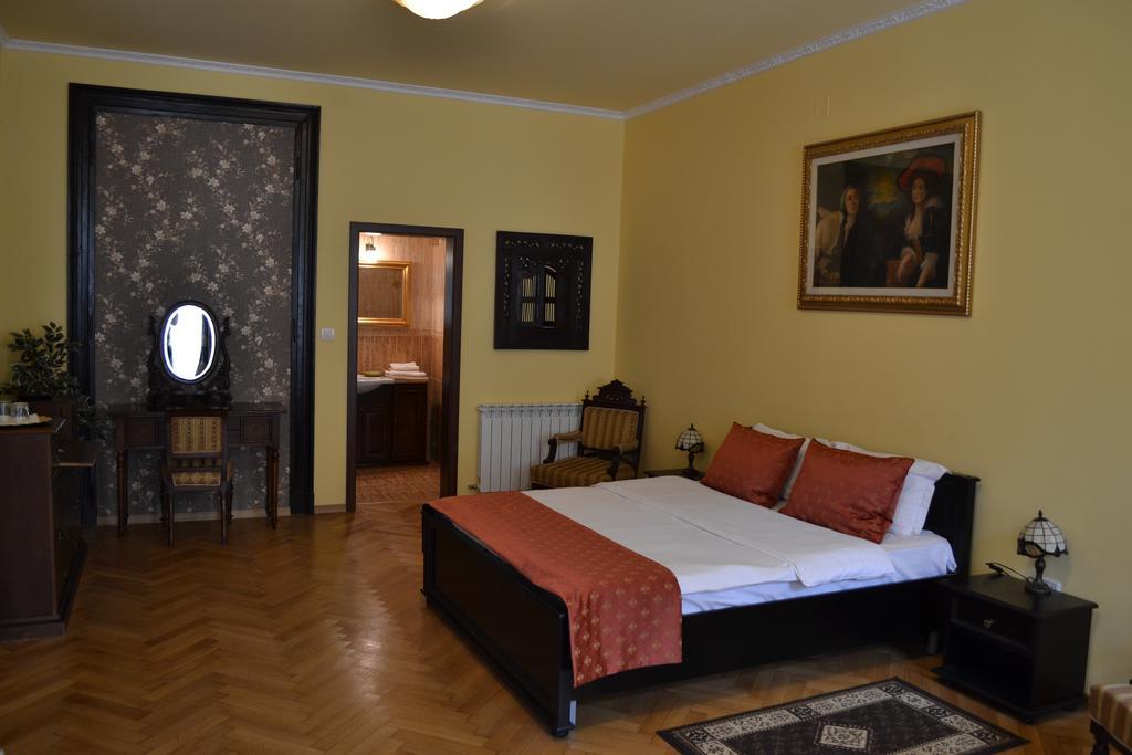 Casa Republicii Hotel Brasov Room photo